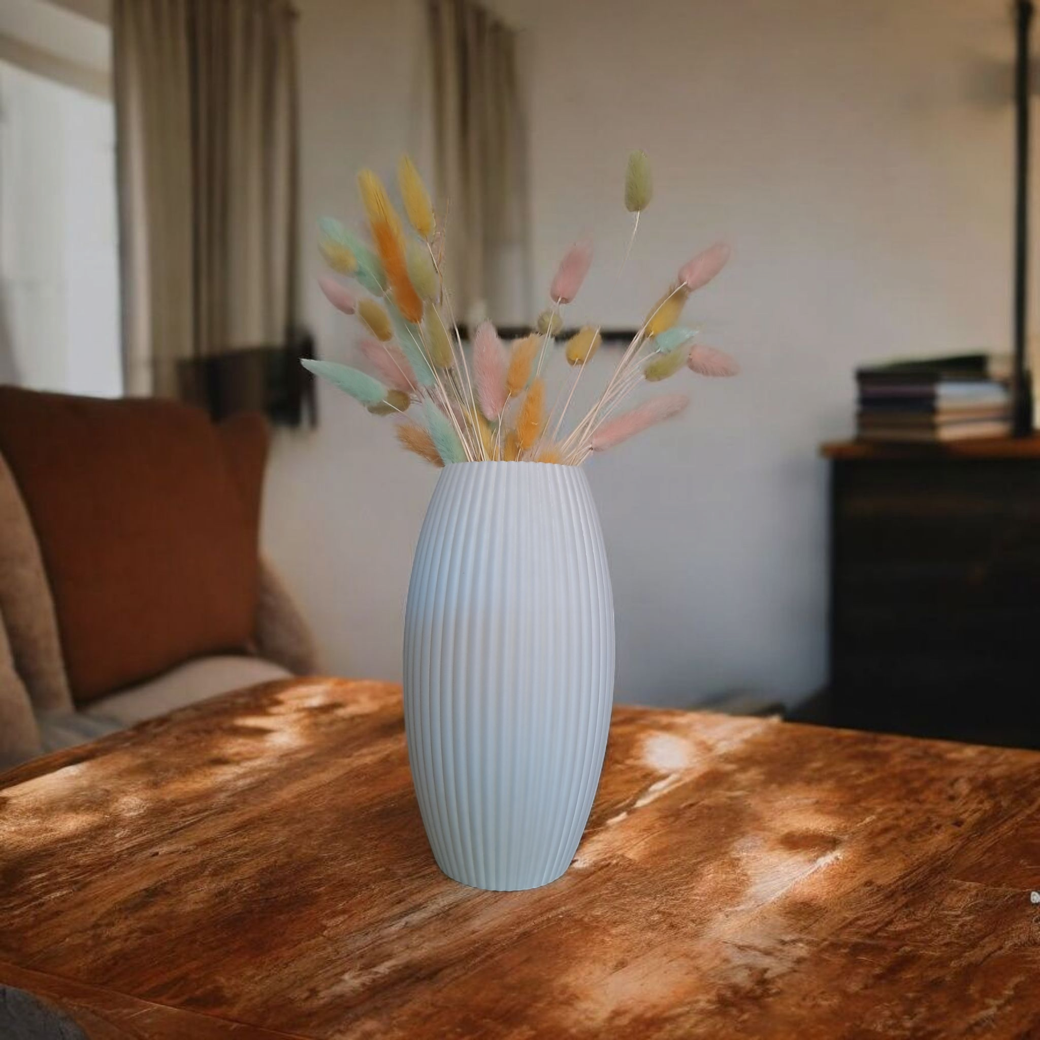 3D Printed Ribbed Vase with Scalloped Edge